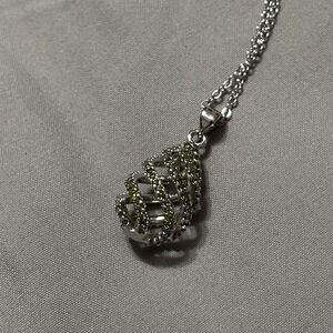 Fragrant jewels Peridot necklace